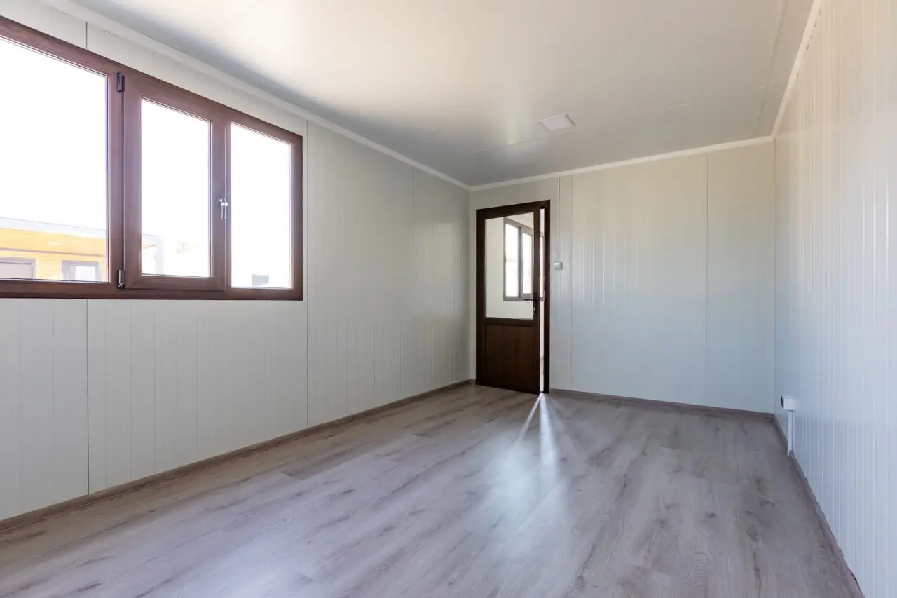 showroom-depozit-case-din-containere-bacau-bucuresti-8